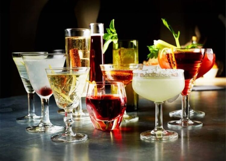 Gợi ý các kiểu ly cocktail đẹp được ưa chuộng hiện nay
