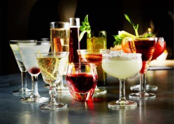 Gợi ý các kiểu ly cocktail đẹp được ưa chuộng hiện nay