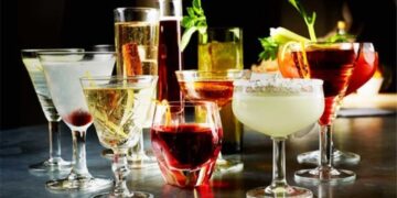Gợi ý các kiểu ly cocktail đẹp được ưa chuộng hiện nay